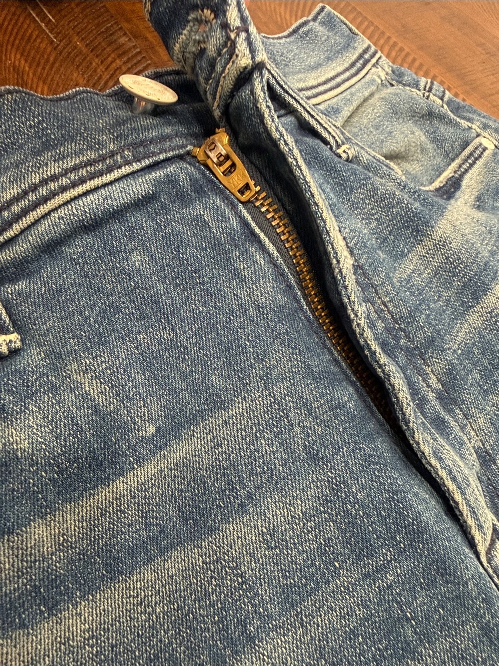 MOTHER The Weekender Graffiti Girl Flare Jeans - Picture 13 of 16